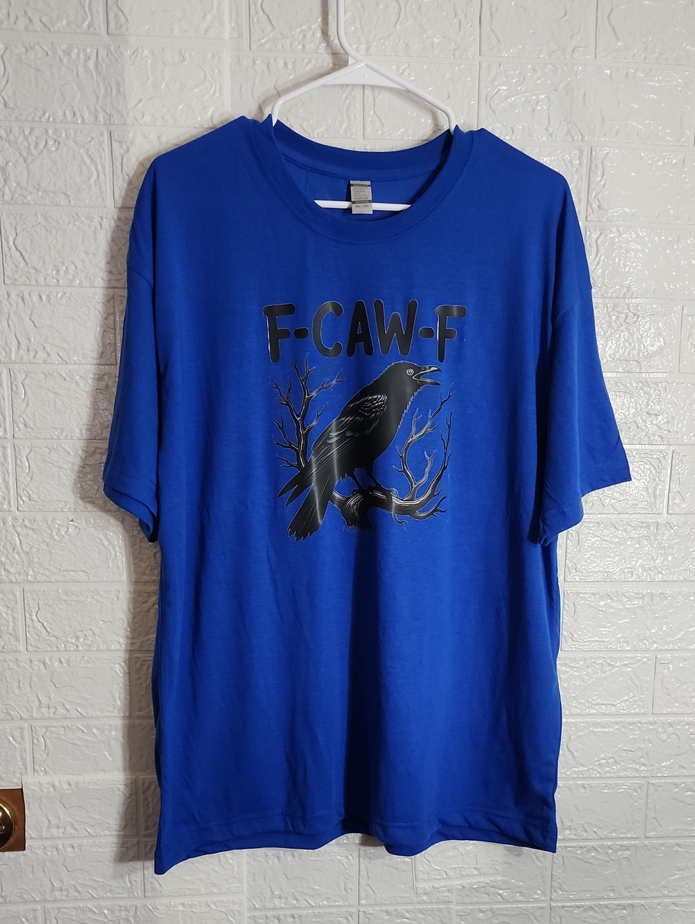 Blue Short-Sleeve Graphic Tee with Crow Print - Women